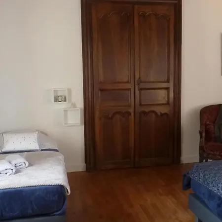 Maison De Famille