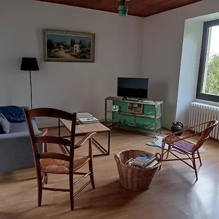 Maison De Famille Bed & Breakfast 3*
